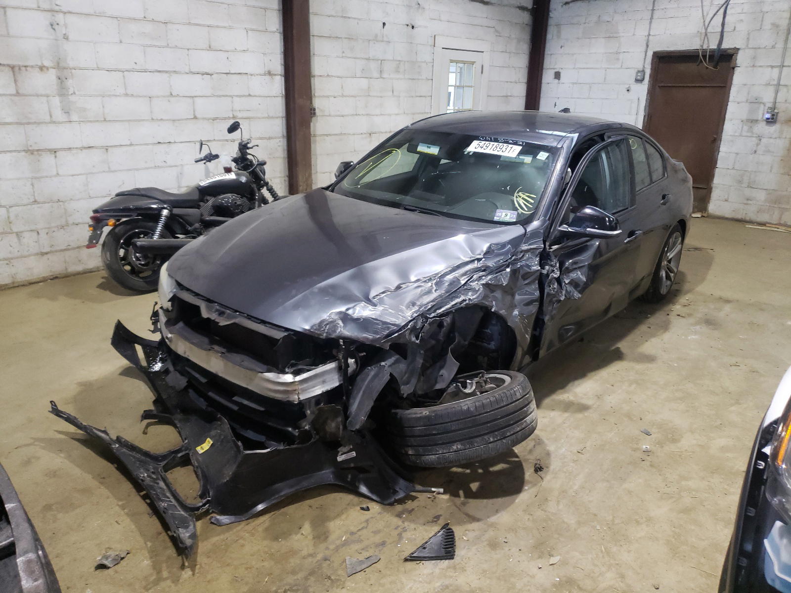 Photo 2 from auction – 2013 BMW 328 XI with VIN WBA3B3C54DF533114