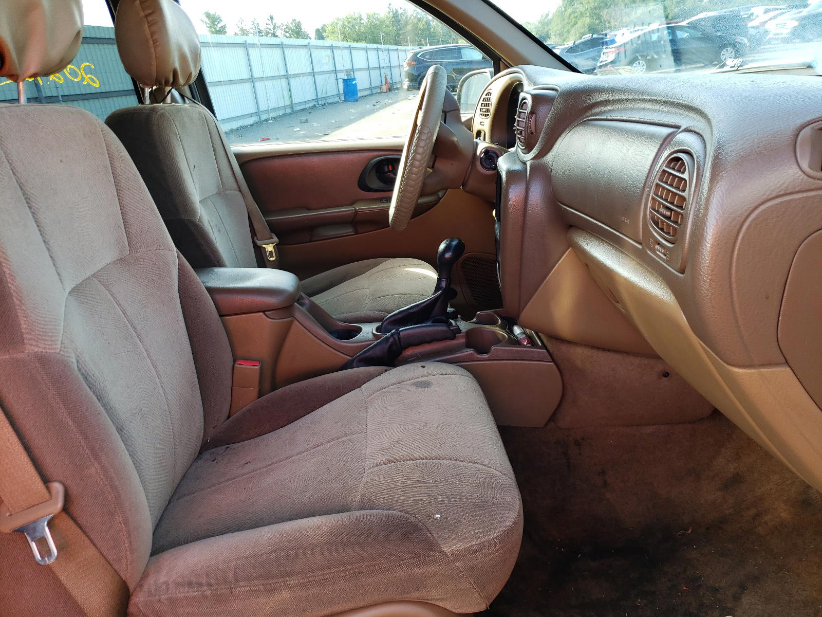 Photo 5 from auction – 2003 CHEVROLET TRAILBLAZE with VIN 1GNET16S336151676