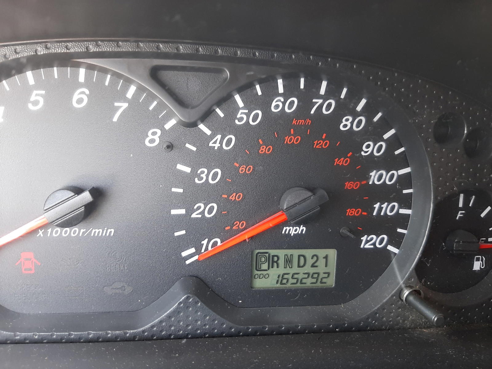 Photo 8 from auction – 2001 MAZDA TRIBUTE LX with VIN 4F2CU081X1KM50341