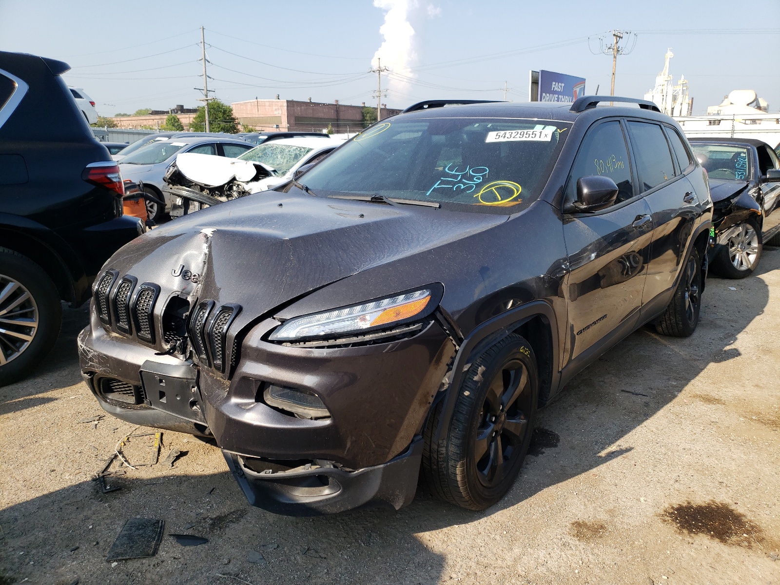 Photo 2 from auction – 2015 JEEP CHEROKEE L with VIN 1C4PJLCB0FW723119