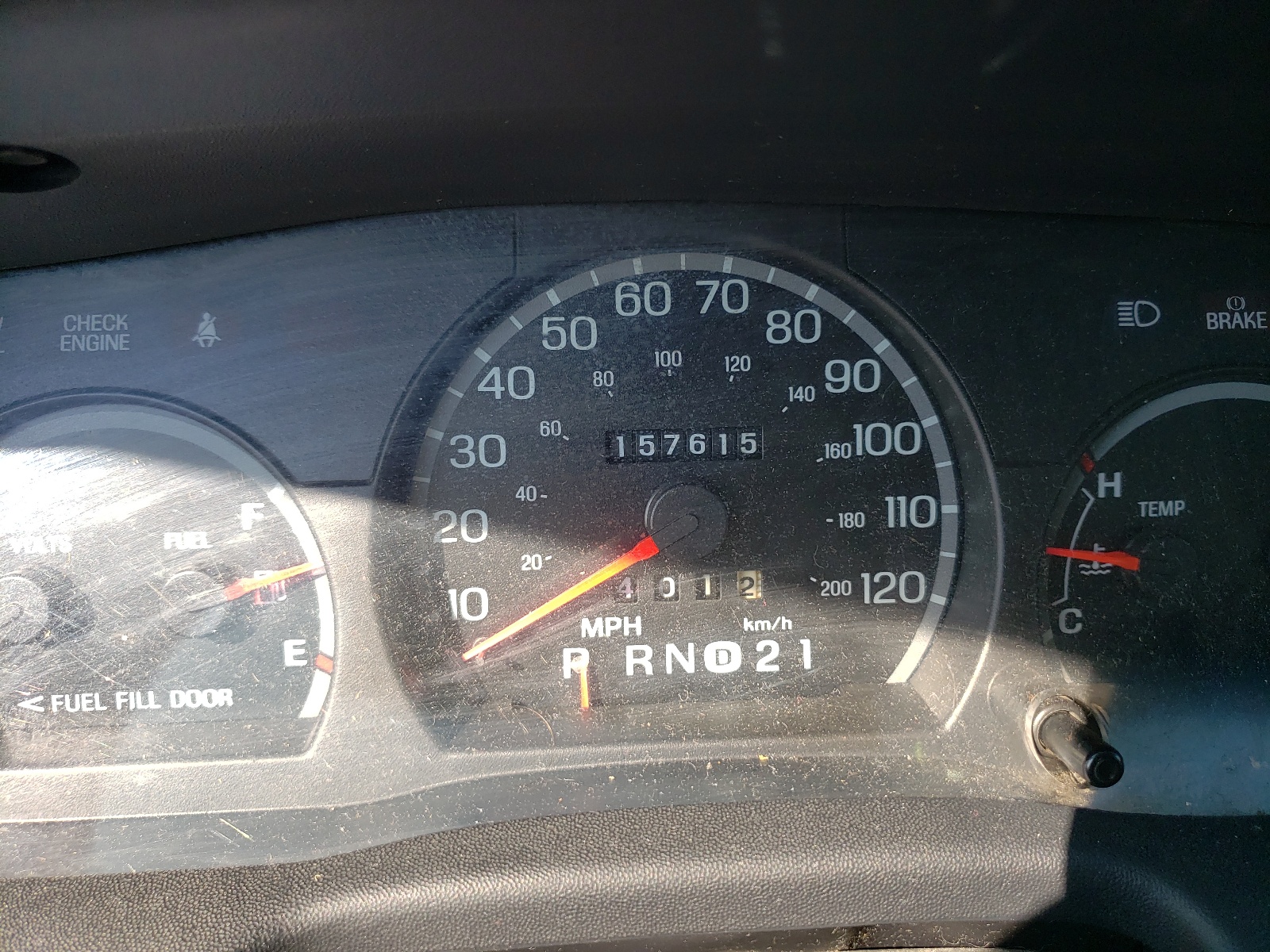 Zdjęcie 8 z aukcji – 2004 FORD CROWN VICT z VIN 2FAFP73W44X132545
