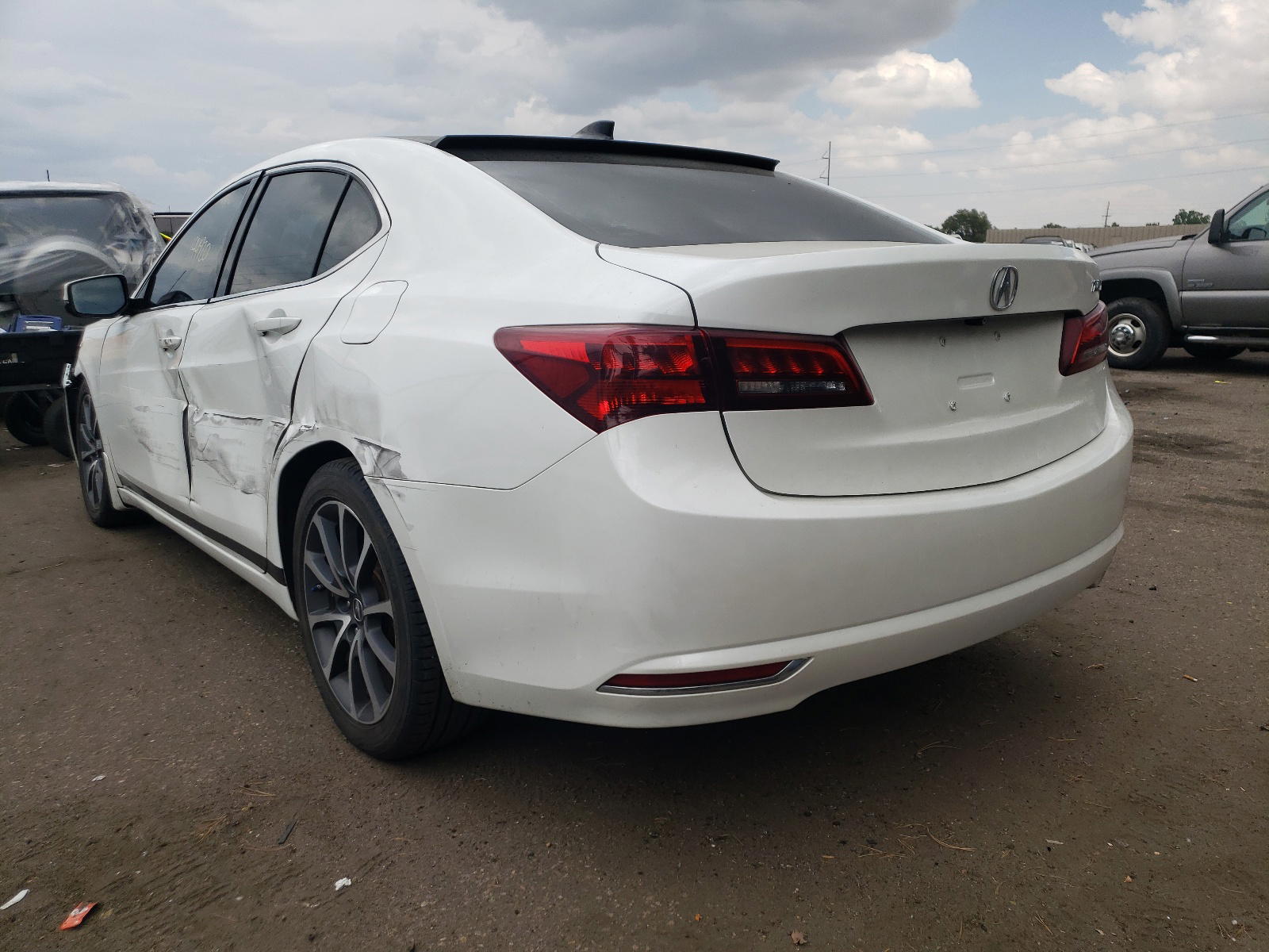 Photo 3 from auction – 2015 ACURA TLX with VIN 19UUB2F30FA011254