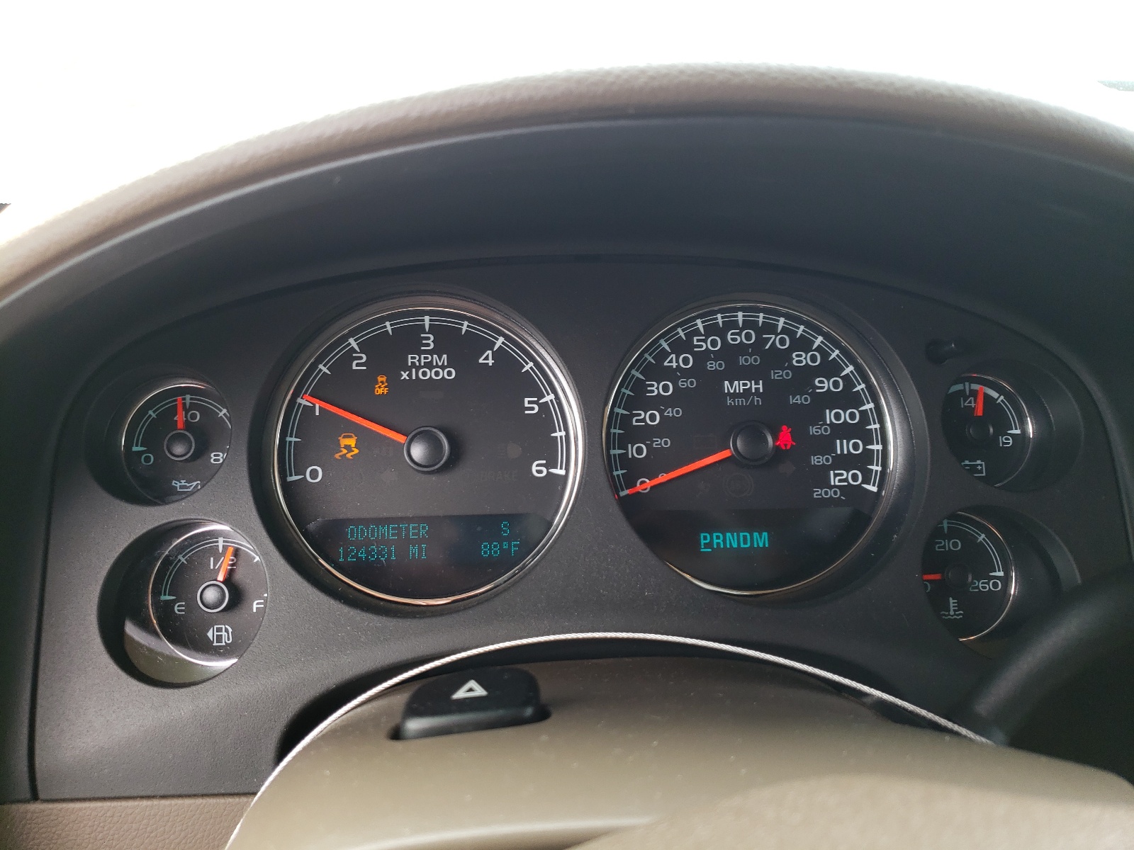 Photo 8 from auction – 2013 CHEVROLET TAHOE C150 with VIN 1GNSCBE0XDR310069
