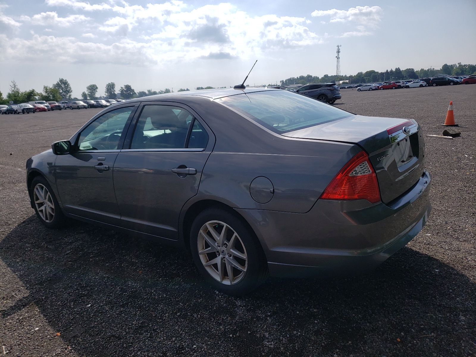 Photo 3 from auction – 2011 FORD FUSION SEL with VIN 3FAHP0JA3BR145970