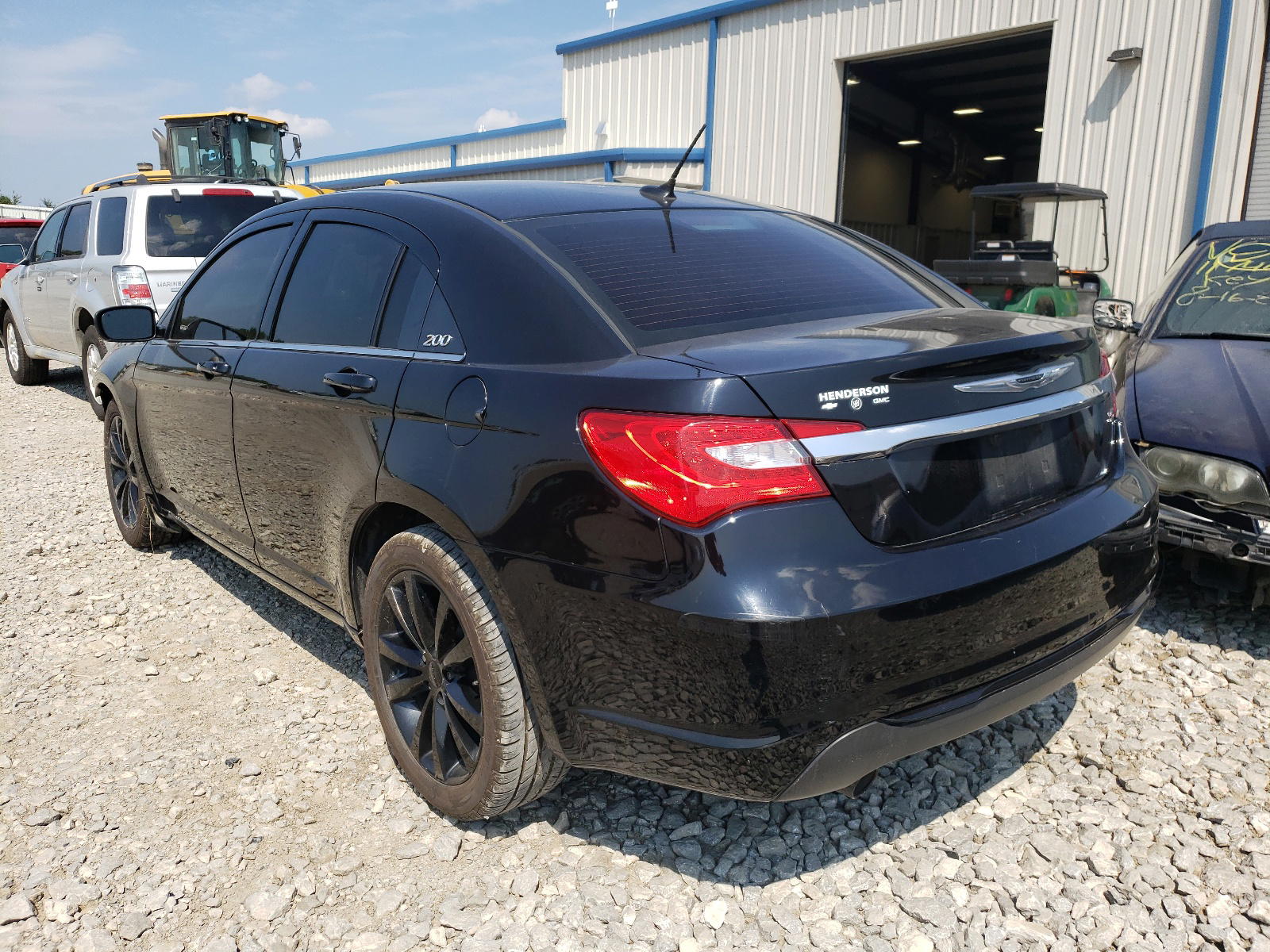 Photo 3 from auction – 2013 CHRYSLER 200 TOURIN with VIN 1C3CCBBG3DN718293