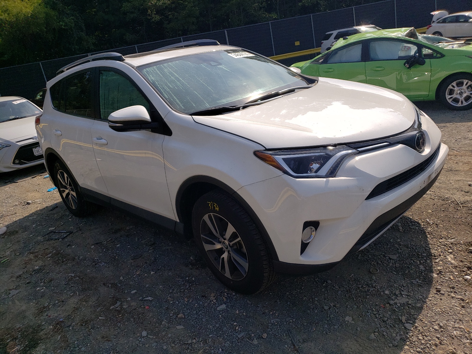 Photo 1 from auction – 2018 TOYOTA RAV4 ADVEN with VIN 2T3RFREV5JW853392