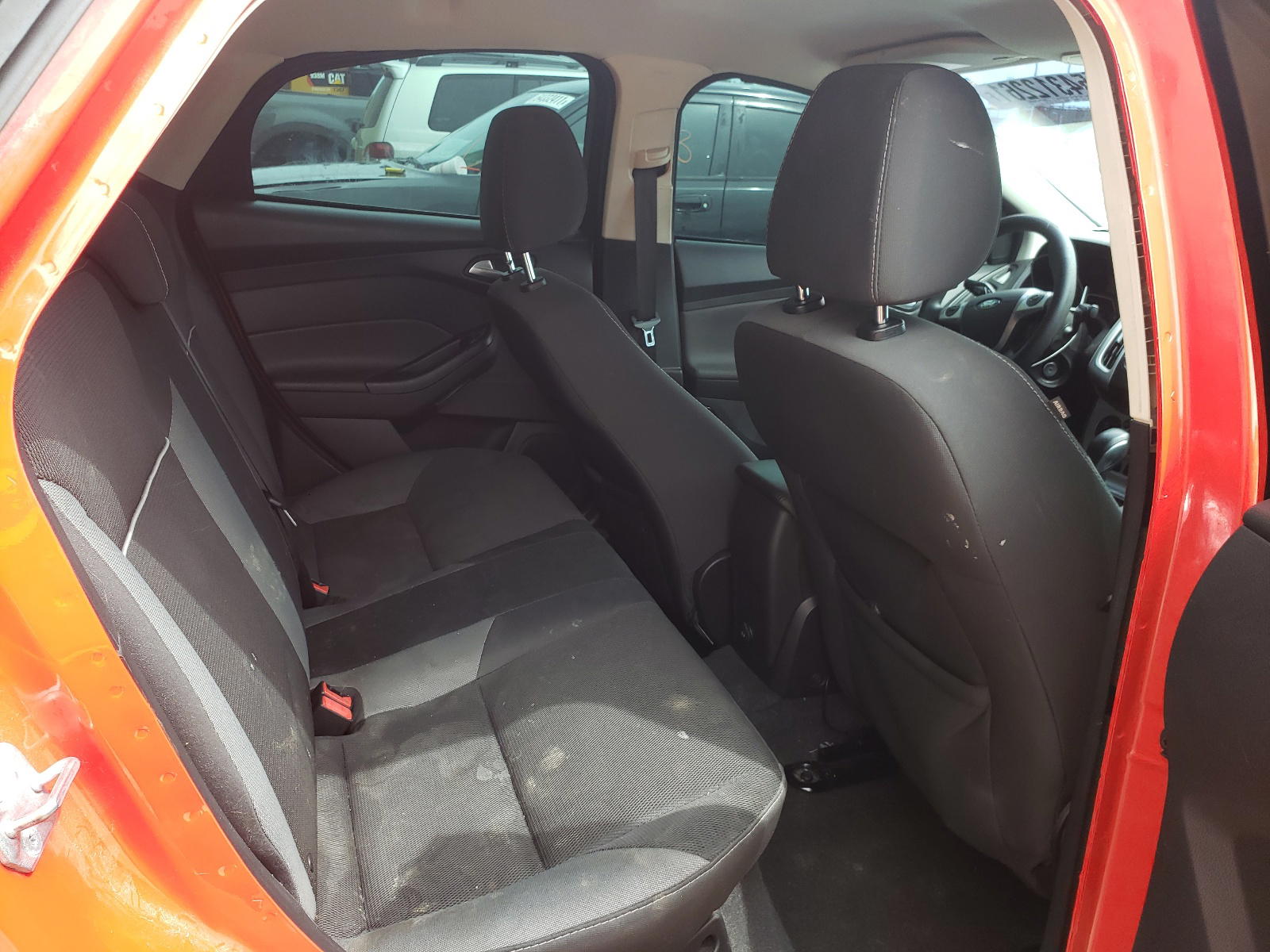 Photo 6 from auction – 2013 FORD FOCUS SE with VIN 1FADP3F24DL380381