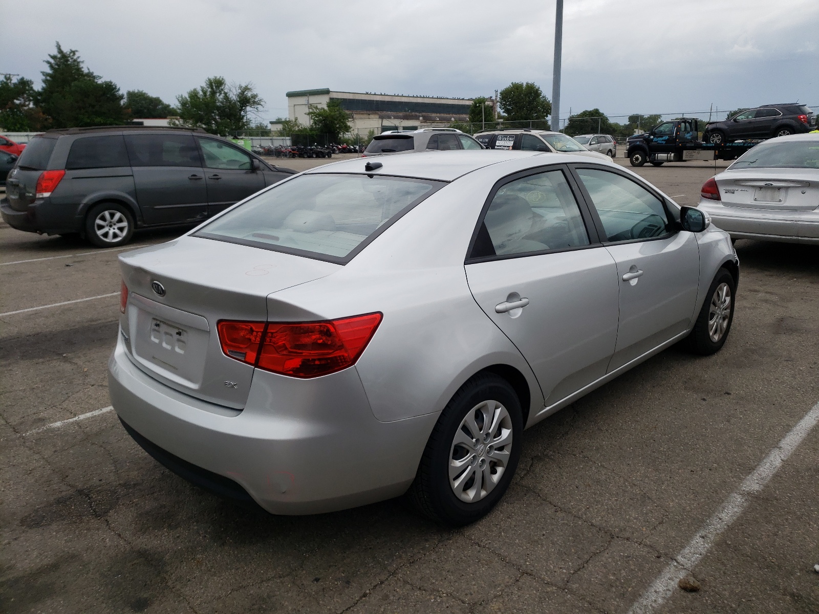 Photo 4 from auction – 2010 KIA FORTE EX with VIN KNAFU4A21A5063017