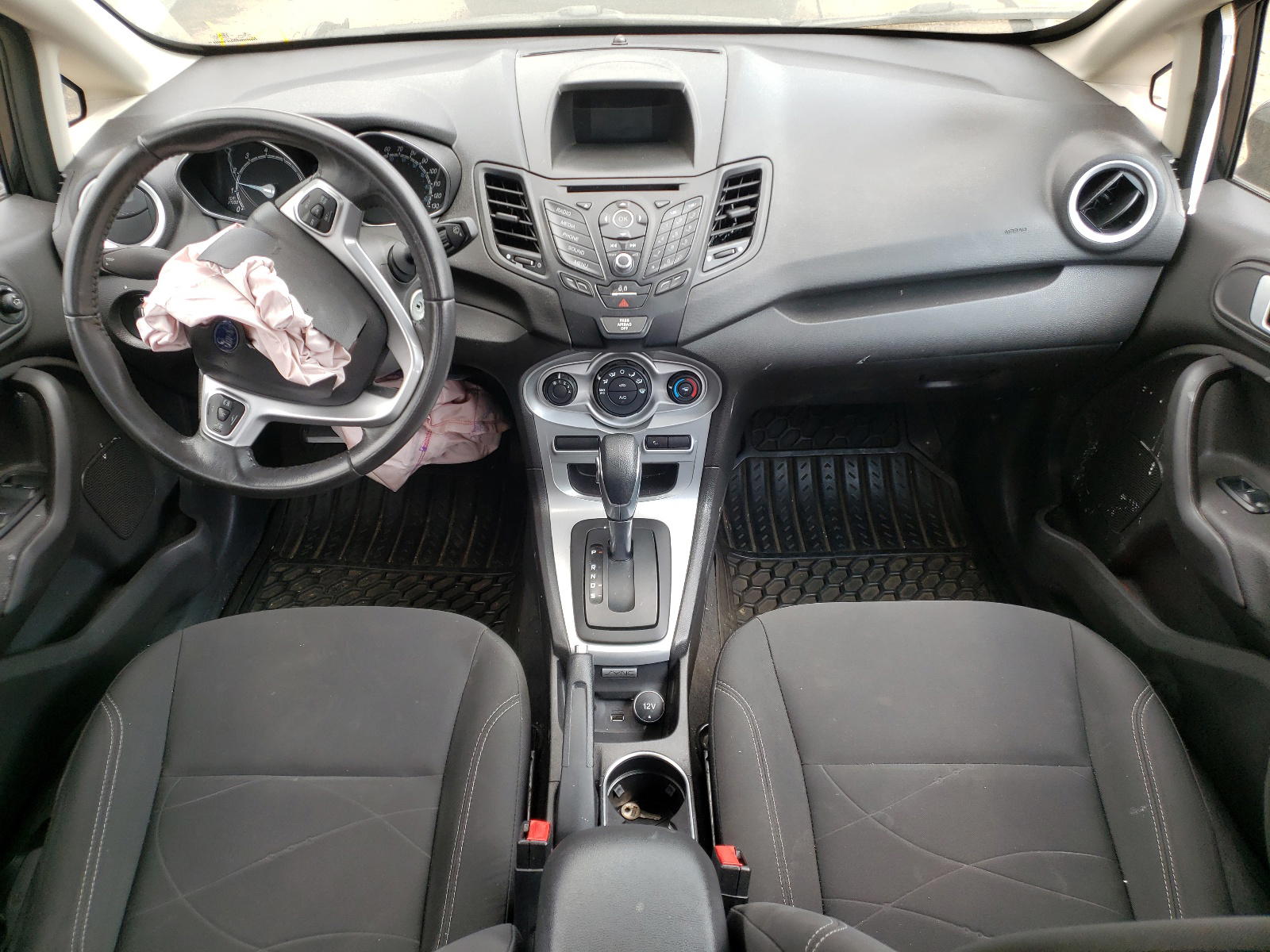 Photo 9 from auction – 2015 FORD FIESTA SE with VIN 3FADP4EJ4FM219934