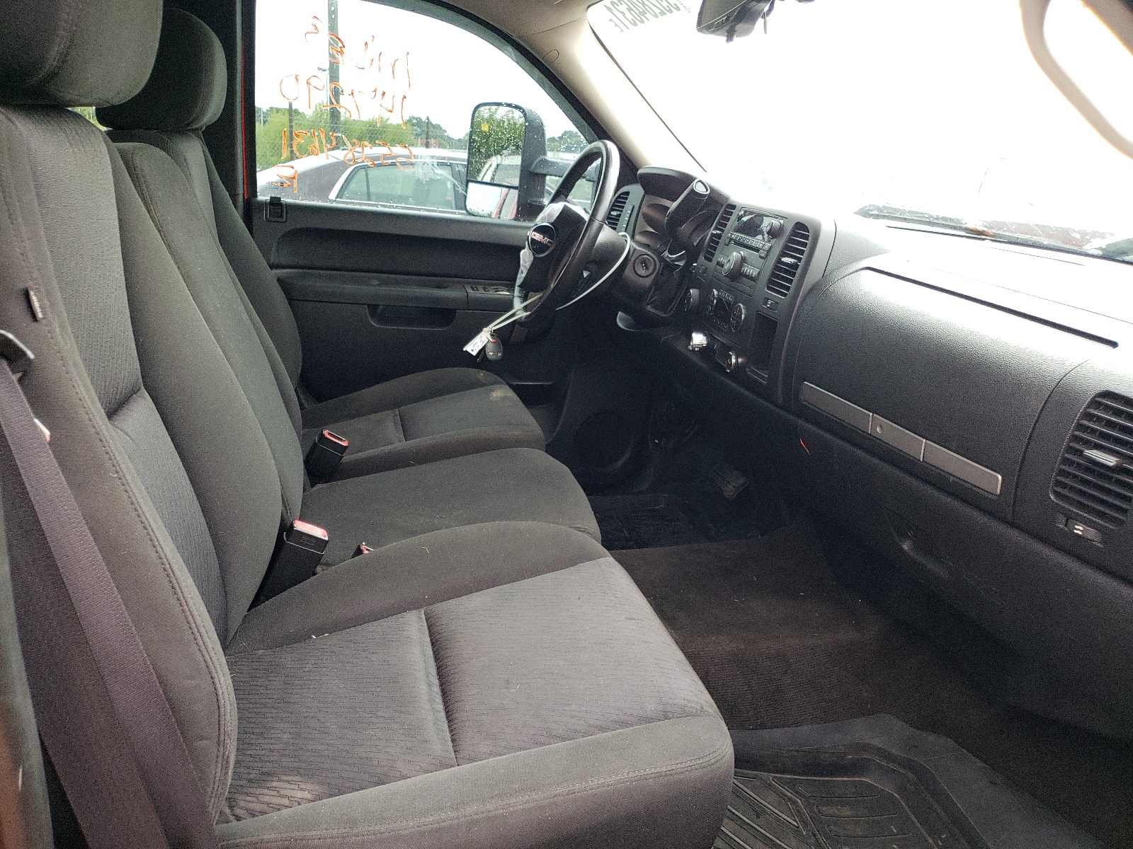 Zdjęcie 5 z aukcji – 2011 GMC SIERRA K15 z VIN 1GTR2VE39BZ168512