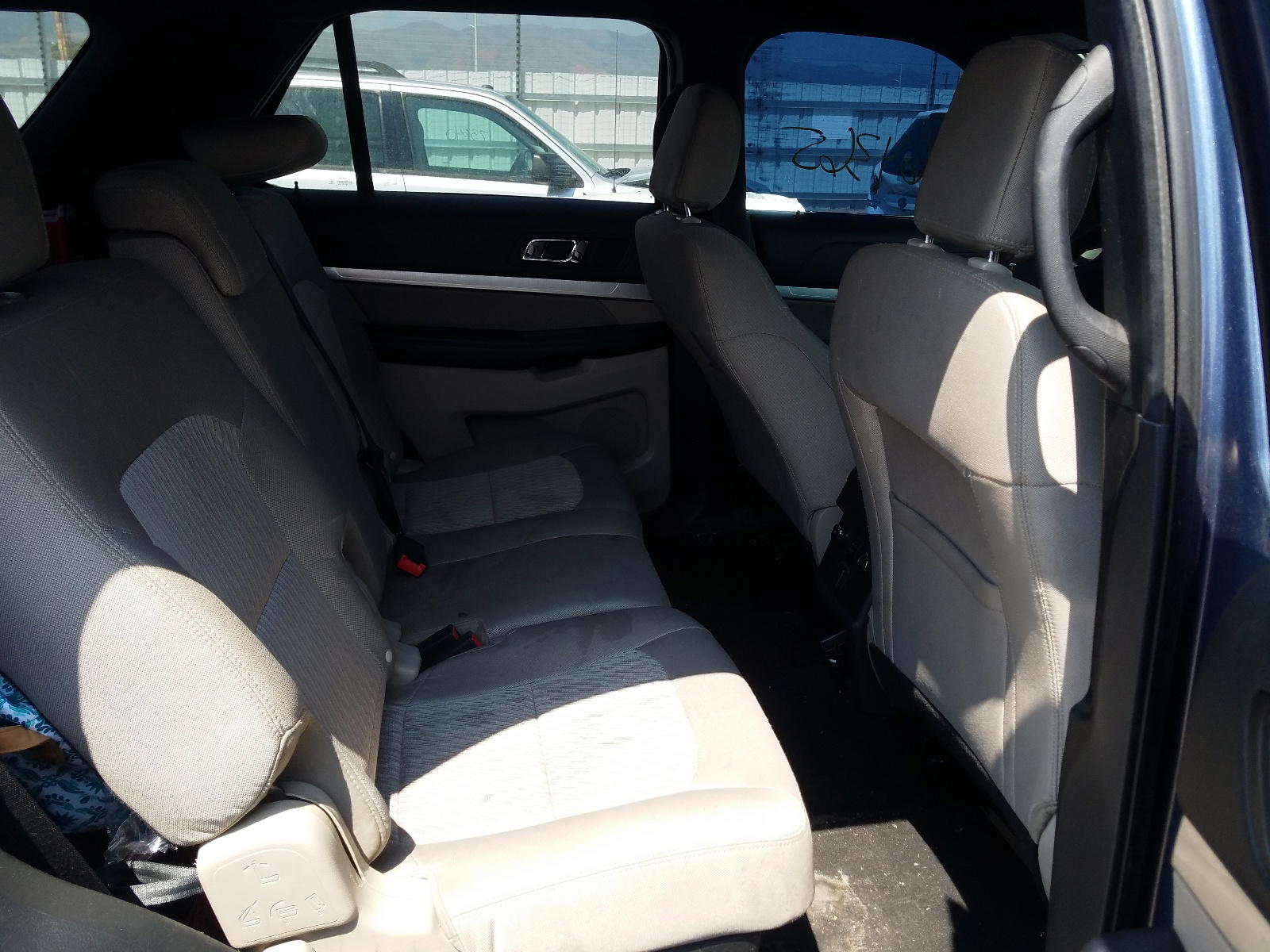 Photo 6 from auction – 2018 FORD EXPLORER with VIN 1FM5K8B80JGC71260