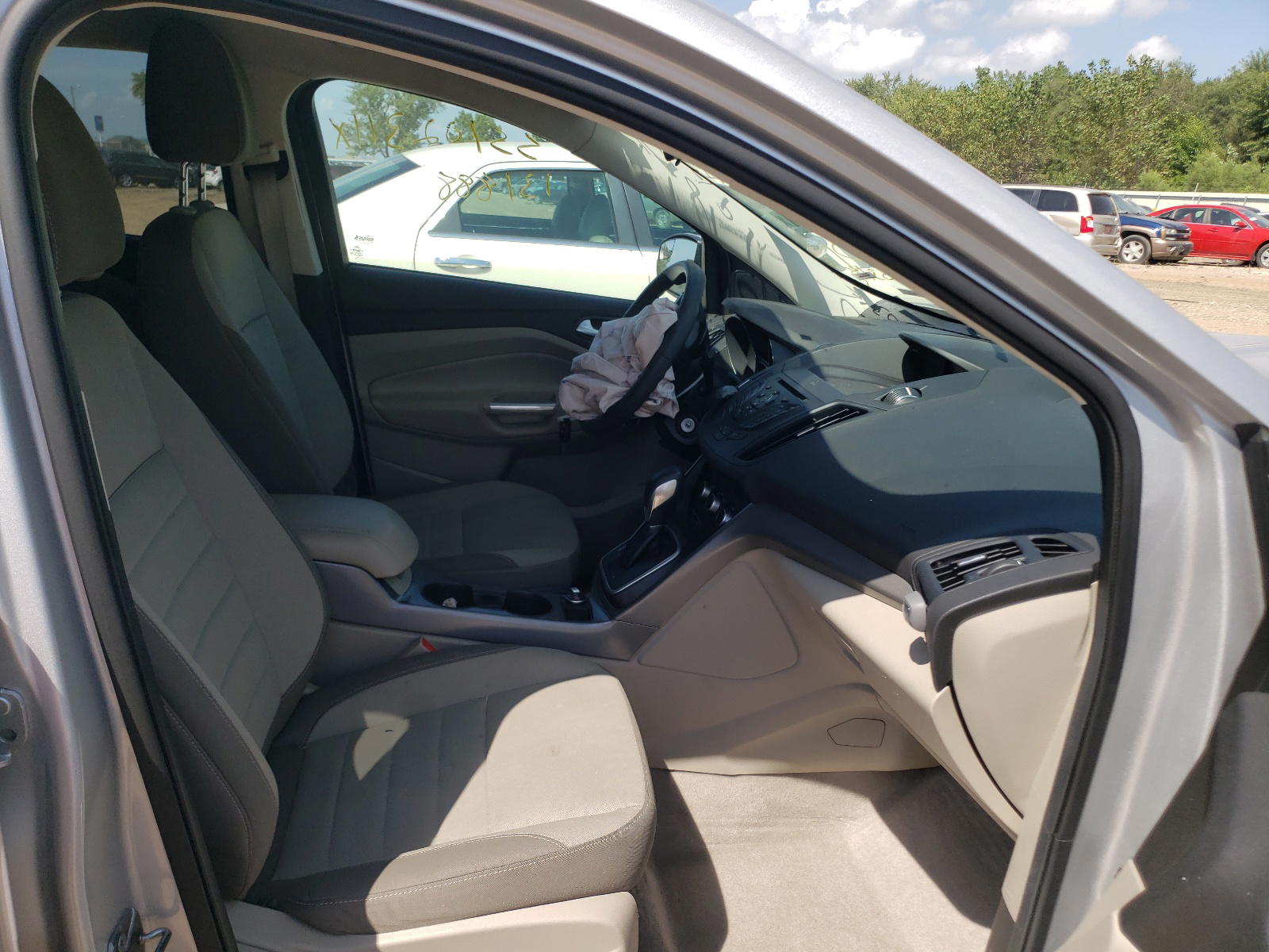 Photo 5 from auction – 2013 FORD ESCAPE SE with VIN 1FMCU0G96DUD03185