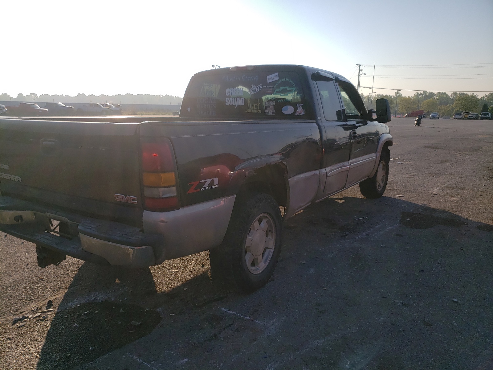 Photo 4 from auction – 2004 GMC NEW SIERRA with VIN 1GTEK19T74Z166892