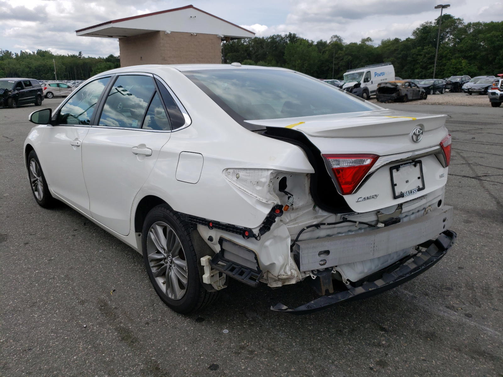 Photo 3 from auction – 2015 TOYOTA CAMRY LE with VIN 4T1BF1FK2FU033262