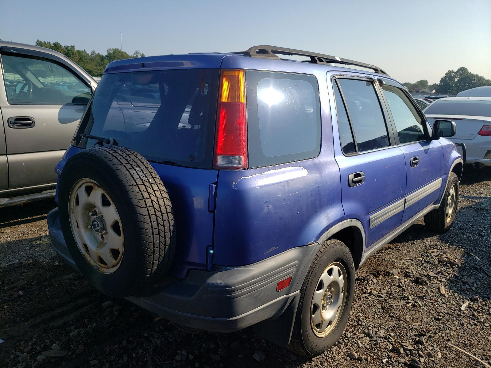 Photo 4 from auction – 2000 HONDA CR-V with VIN JHLRD1841YC011997