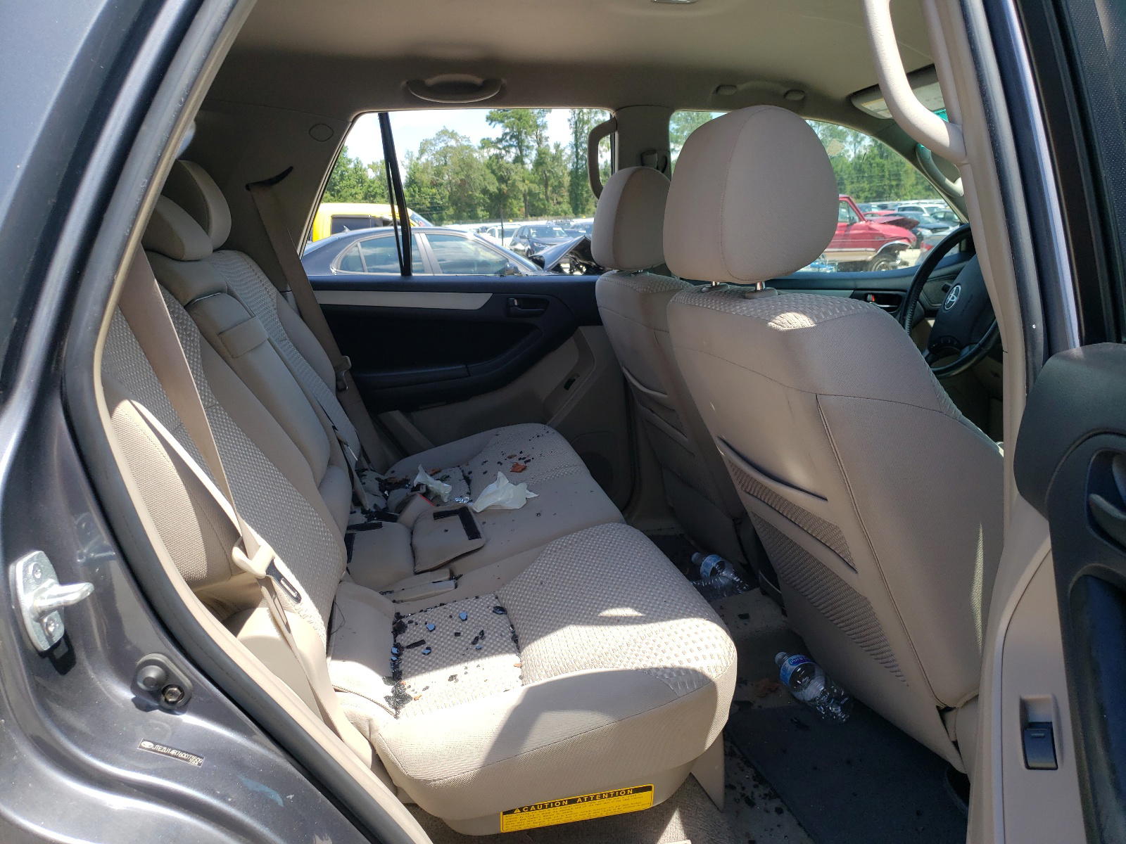 Photo 6 from auction – 2006 TOYOTA 4RUNNER SR with VIN JTEZU14R760073509