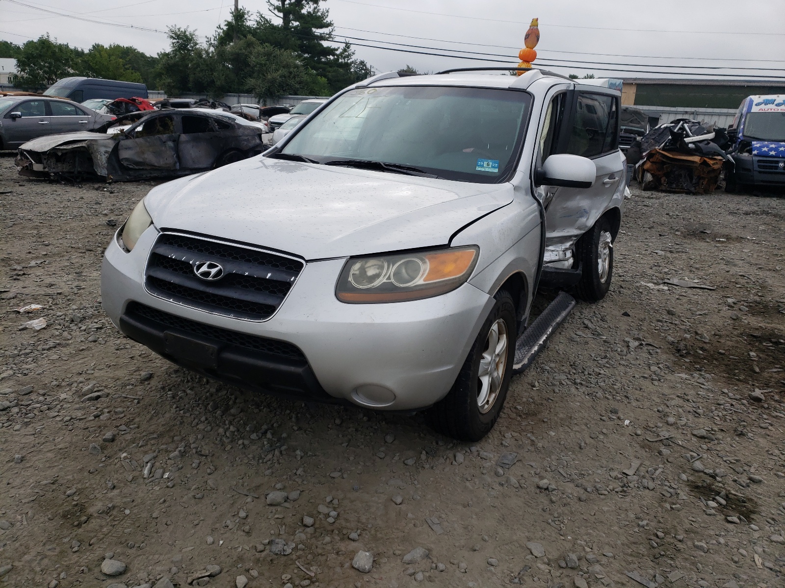 Foto 2 de la subasta – 2007 HYUNDAI SANTA FE con VIN 5NMSG13DX7H006018