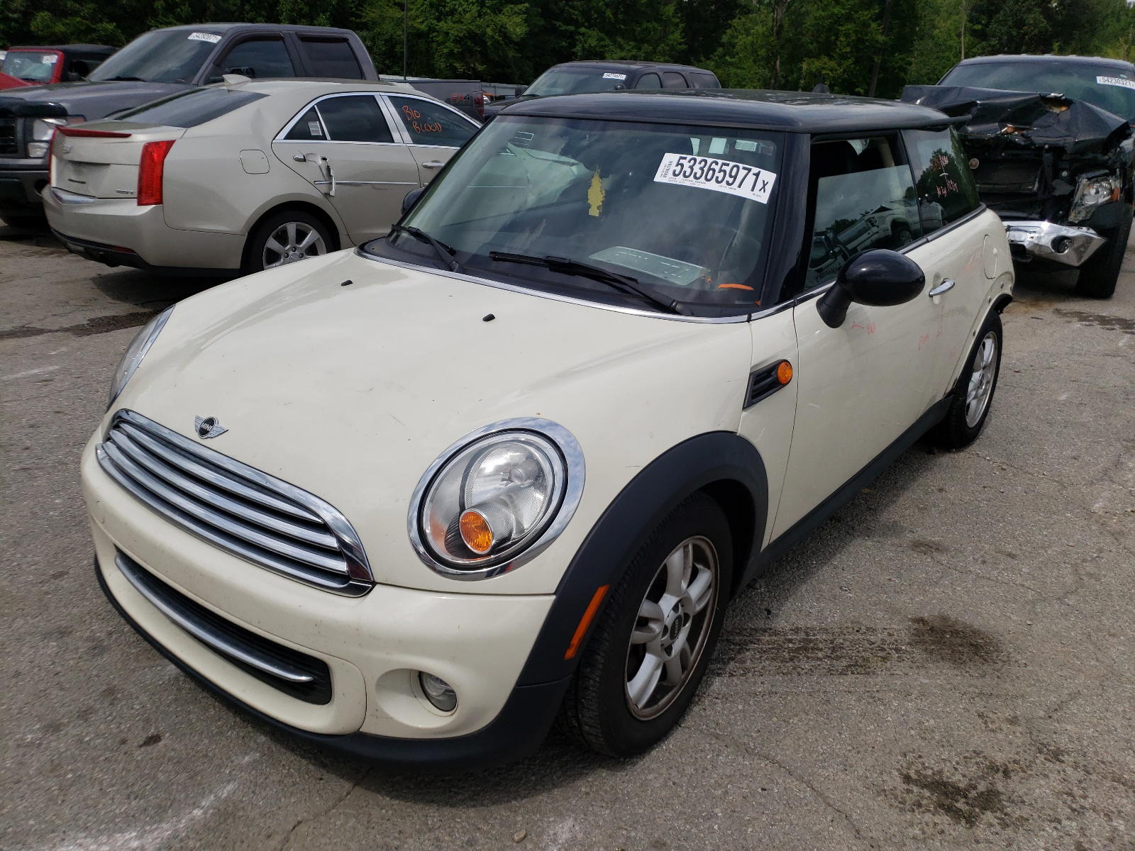 Photo 2 from auction – 2013 MINI COOPER S with VIN WMWSU3C59DT682271