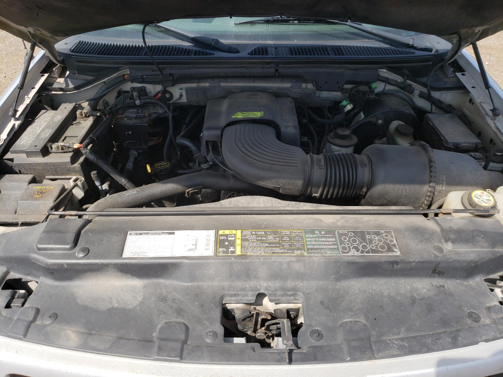 Photo 7 from auction – 2002 FORD F150 with VIN 2FTRX17W12CA01737