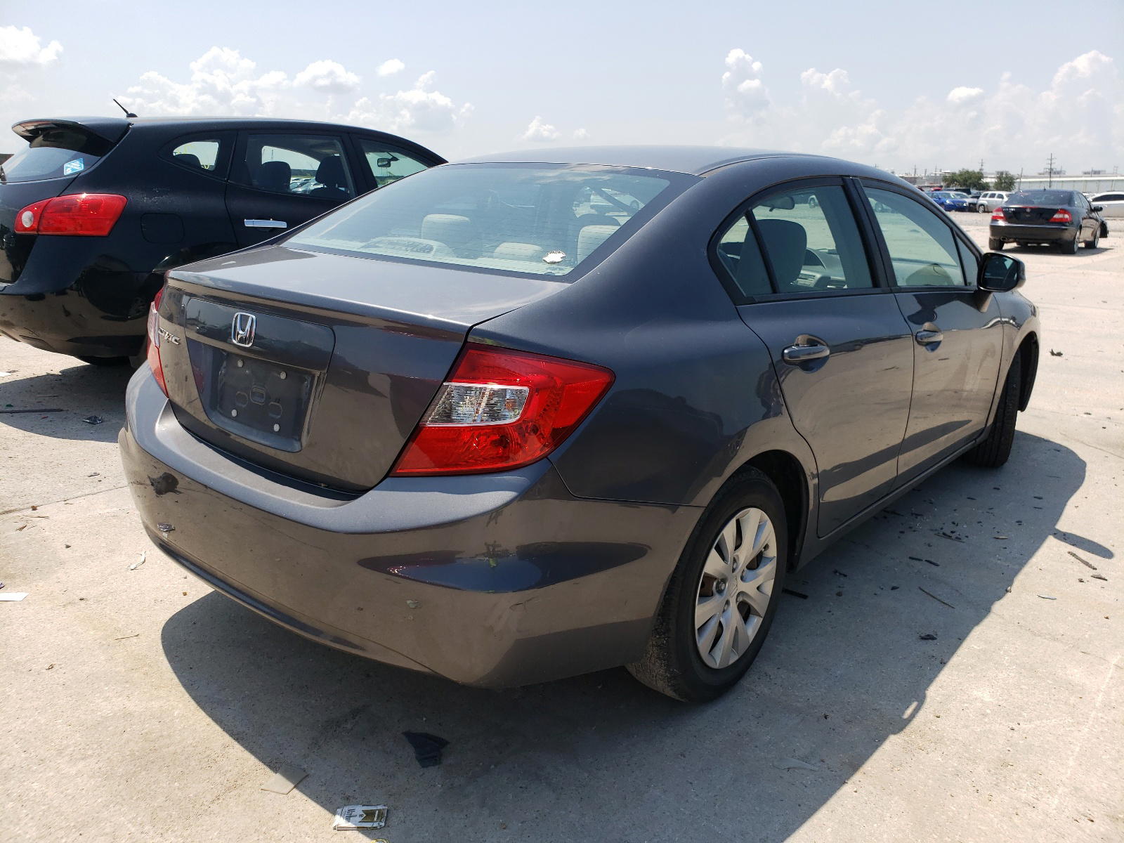 Photo 4 from auction – 2012 HONDA CIVIC LX with VIN 19XFB2F5XCE338679