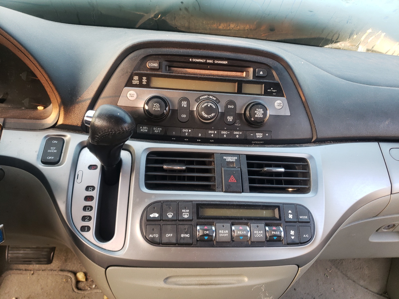 Photo 9 from auction – 2008 HONDA ODYSSEY EX with VIN 5FNRL38708B400610
