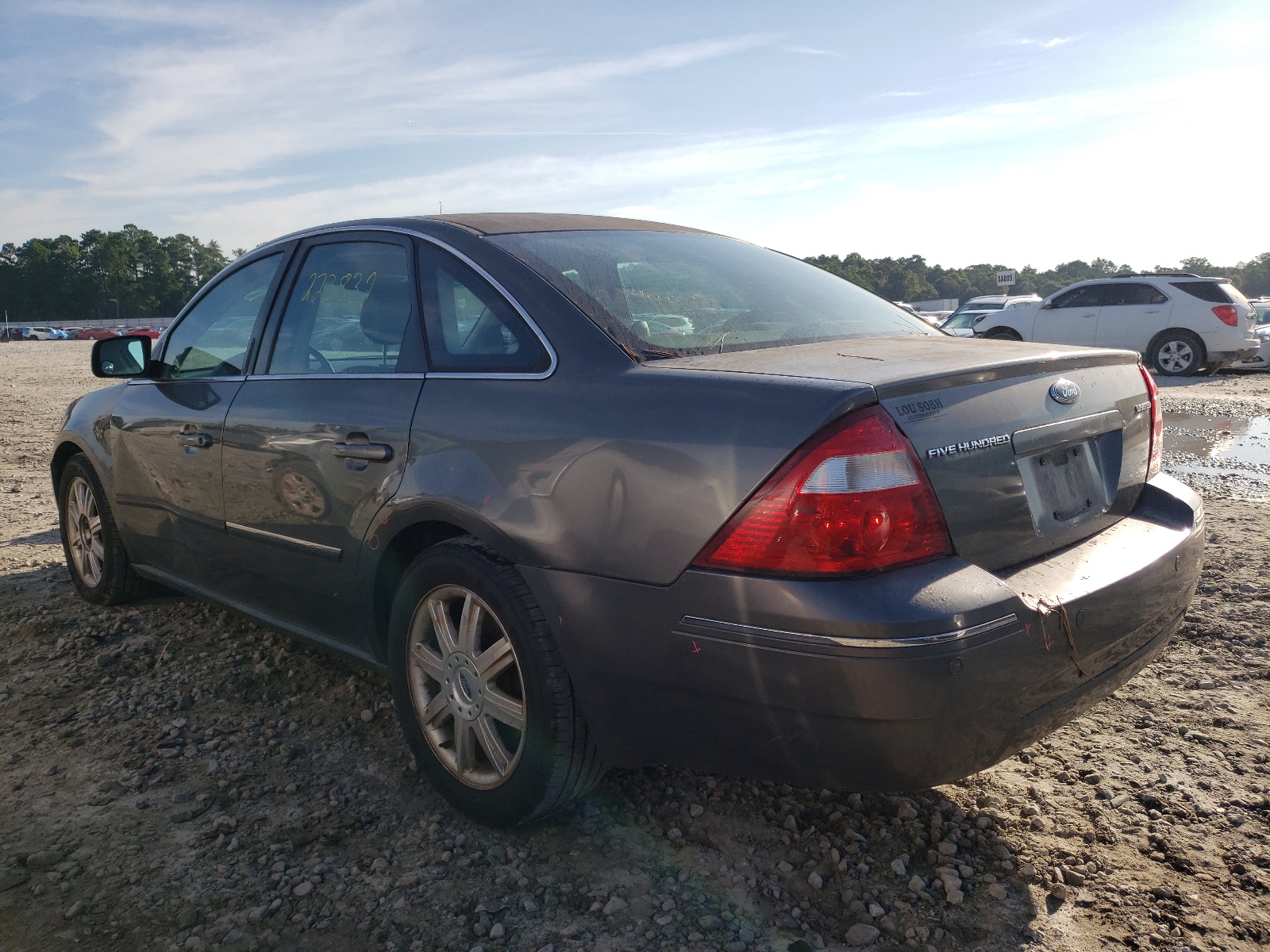 Photo 3 from auction – 2005 FORD FIVE HUNDR with VIN 1FAFP25185G131300