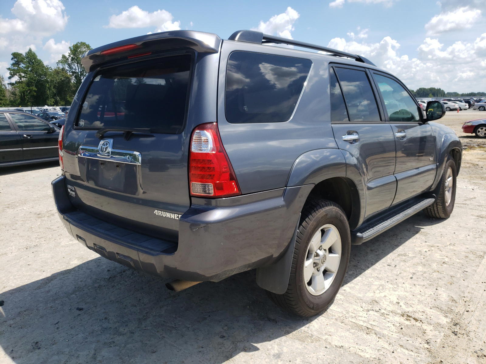 Photo 4 from auction – 2006 TOYOTA 4RUNNER SR with VIN JTEZU14R760073509
