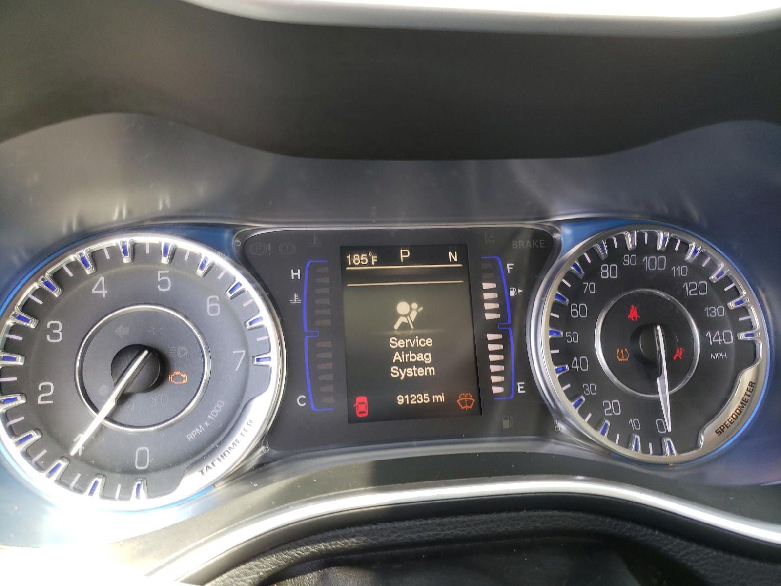 Photo 8 from auction – 2016 CHRYSLER 200 LIMITE with VIN 1C3CCCABXGN139852