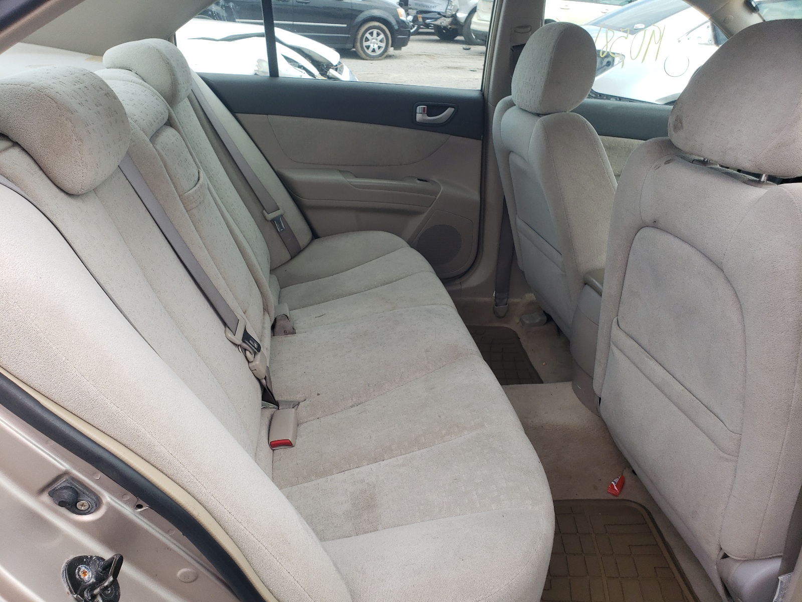 Photo 6 from auction – 2006 HYUNDAI SONOTA with VIN 5NPEU46F46H016422