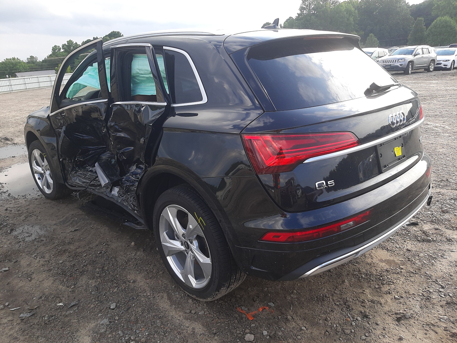Photo 3 from auction – 2021 AUDI Q5 PREMIUM with VIN WA1BAAFY2M2079491