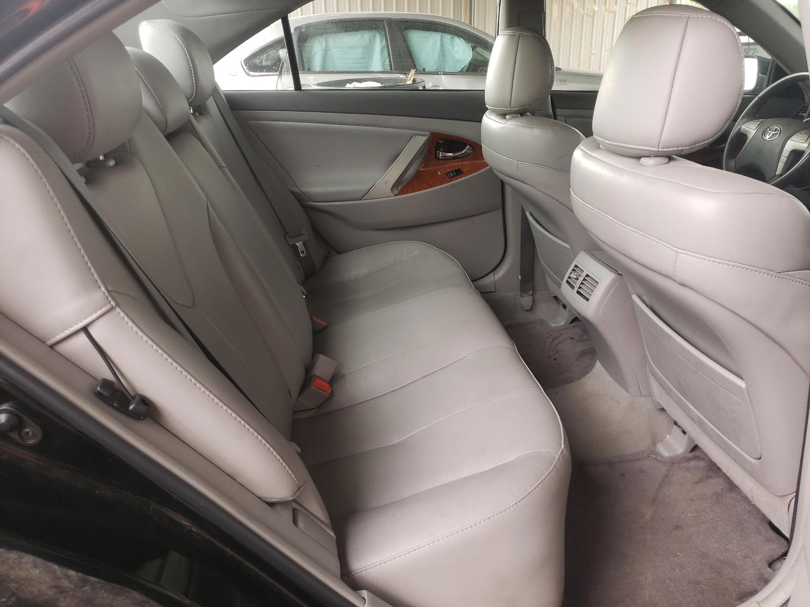 Photo 6 from auction – 2011 TOYOTA CAMRY BASE with VIN 4T1BF3EK6BU760914
