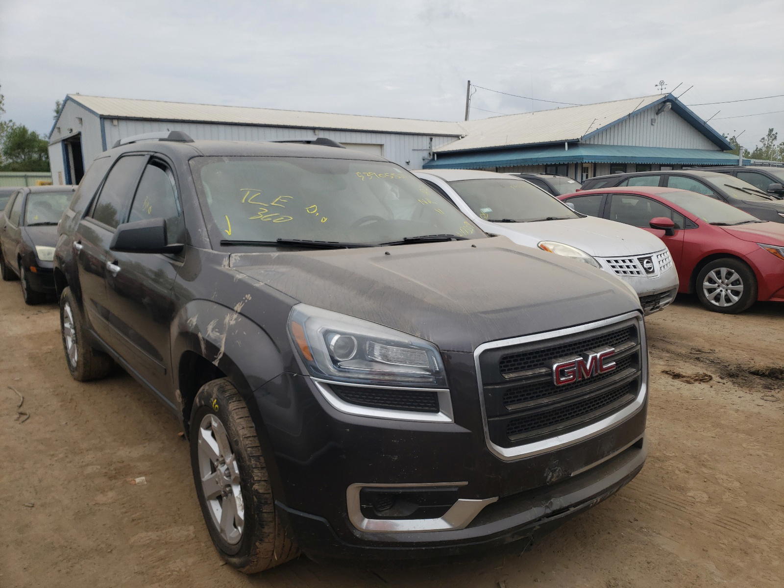 GMC ACADIA SLE 2016 with VIN 1GKKRNED6GJ247359 - Photo from auction