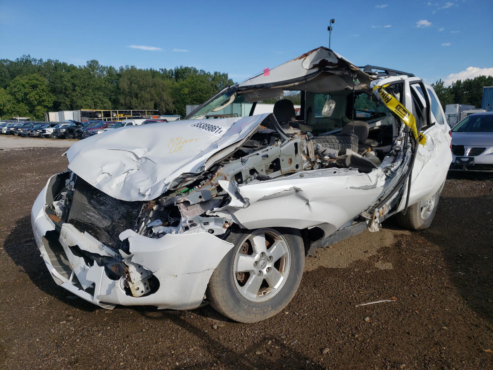 Photo 2 from auction – 2011 FORD ESCAPE XLS with VIN 1FMCU0C71BKB27482