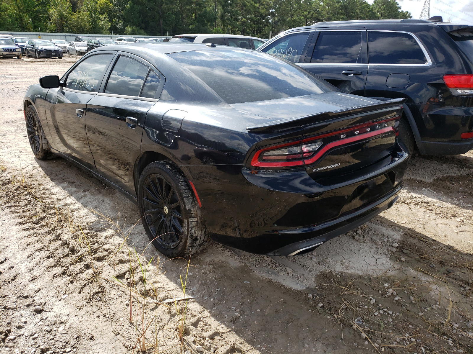 Photo 3 from auction – 2017 DODGE CHARGER SE with VIN 2C3CDXBG8HH643051