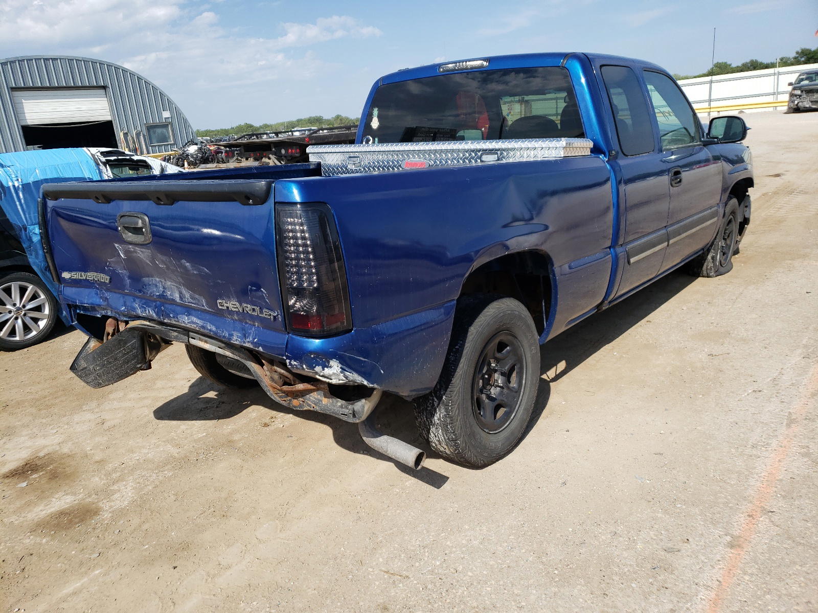 Photo 4 from auction – 2004 CHEVROLET SILVERADO with VIN 2GCEC19V541245095