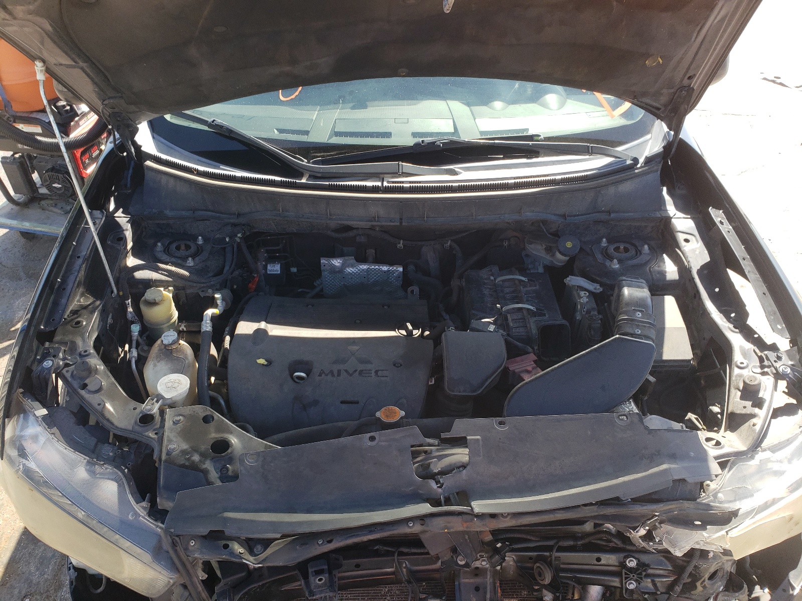 Photo 7 from auction – 2012 MITSUBISHI OUTLANDER with VIN JA4AS2AW1CU001582