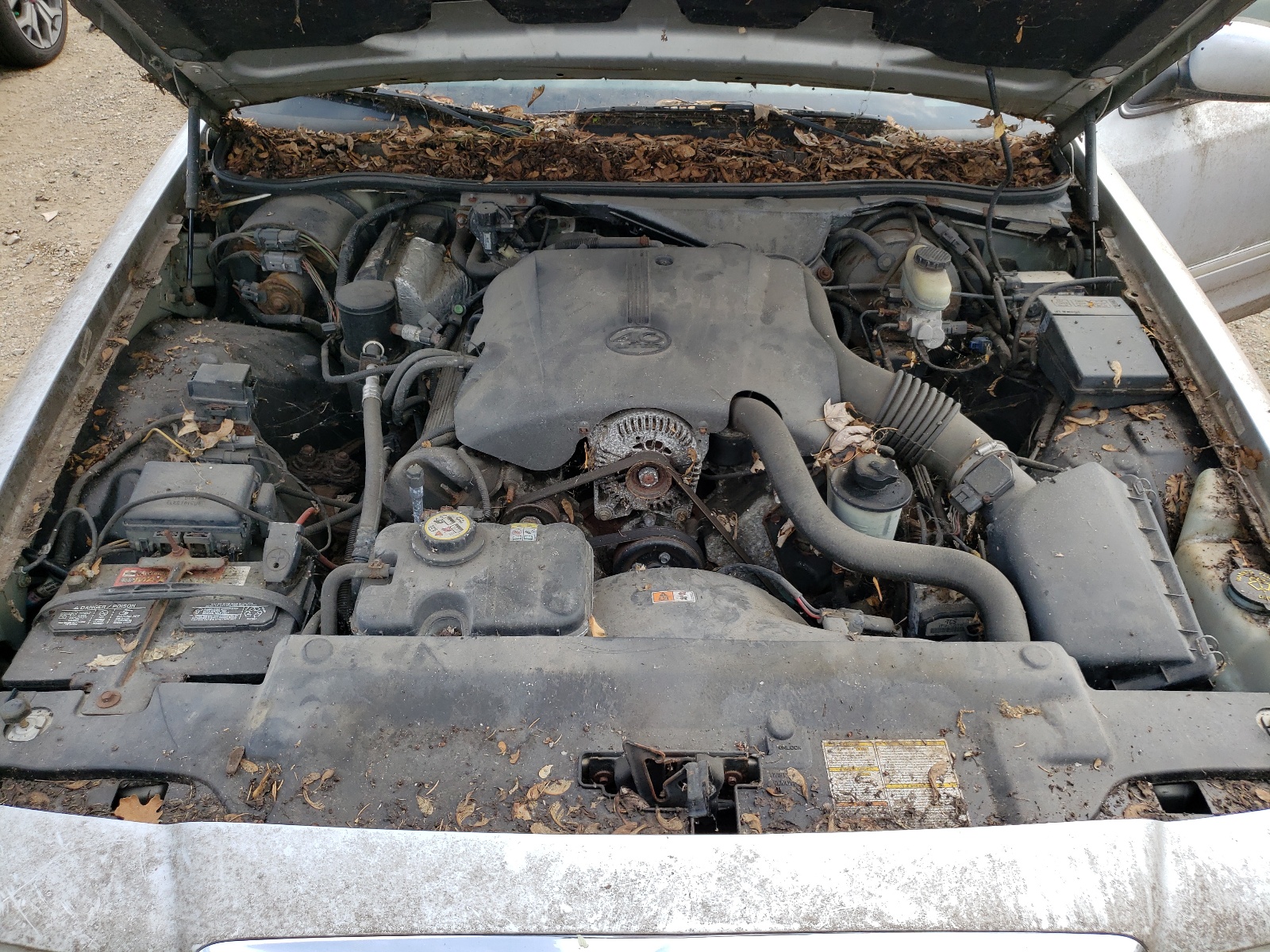 Photo 7 from auction – 2001 MERCURY GRAND MARQ with VIN 2MEFM74W01X692915