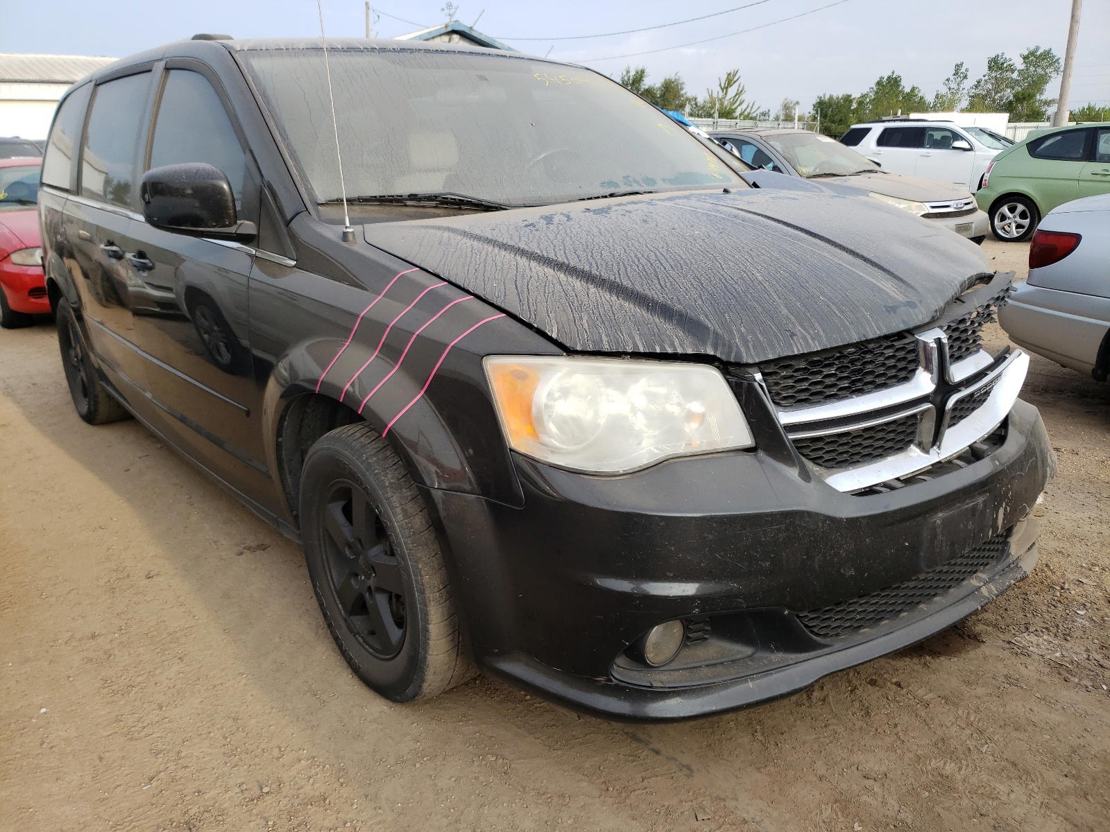 DODGE GRAND CARA 2011 with VIN 2D4RN5DG8BR671974 - Photo from auction
