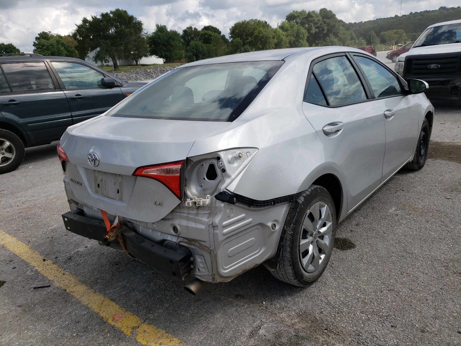 Photo 4 from auction – 2017 TOYOTA COROLLA L with VIN 5YFBURHE3HP634647