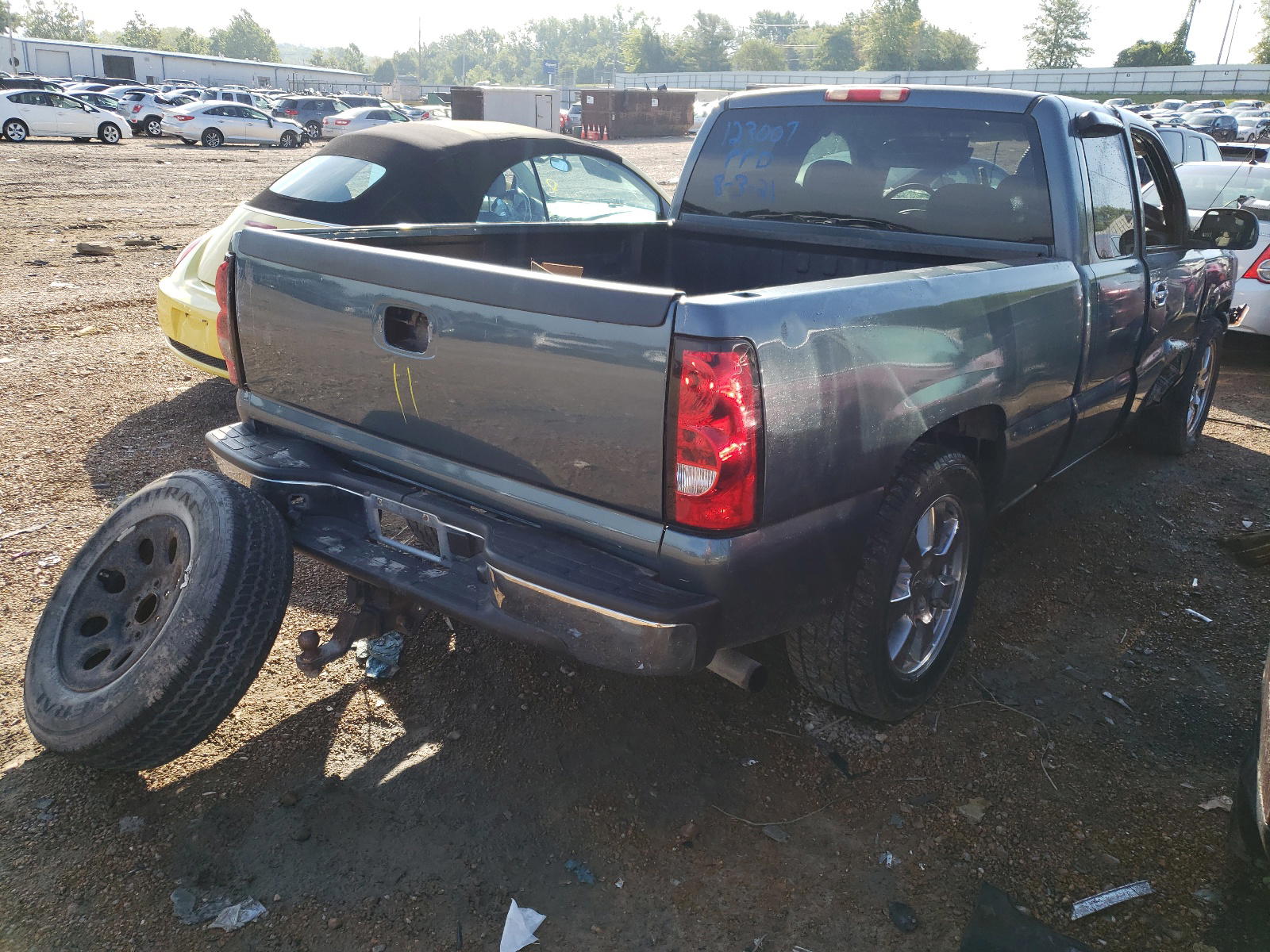 Photo 4 from auction – 2006 CHEVROLET SILVERADO with VIN 1GCEC19T46Z150729