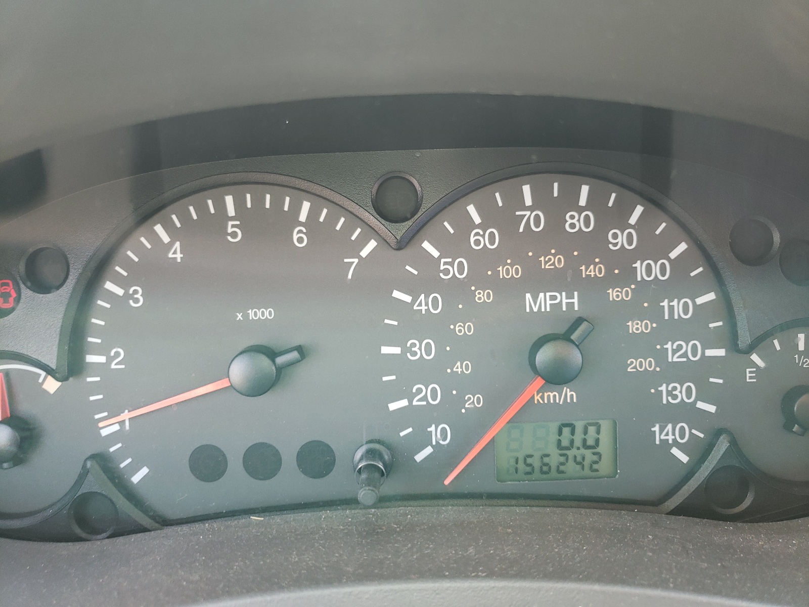 Photo 8 from auction – 2005 FORD FOCUS ZX4 with VIN 1FAFP34N15W291731
