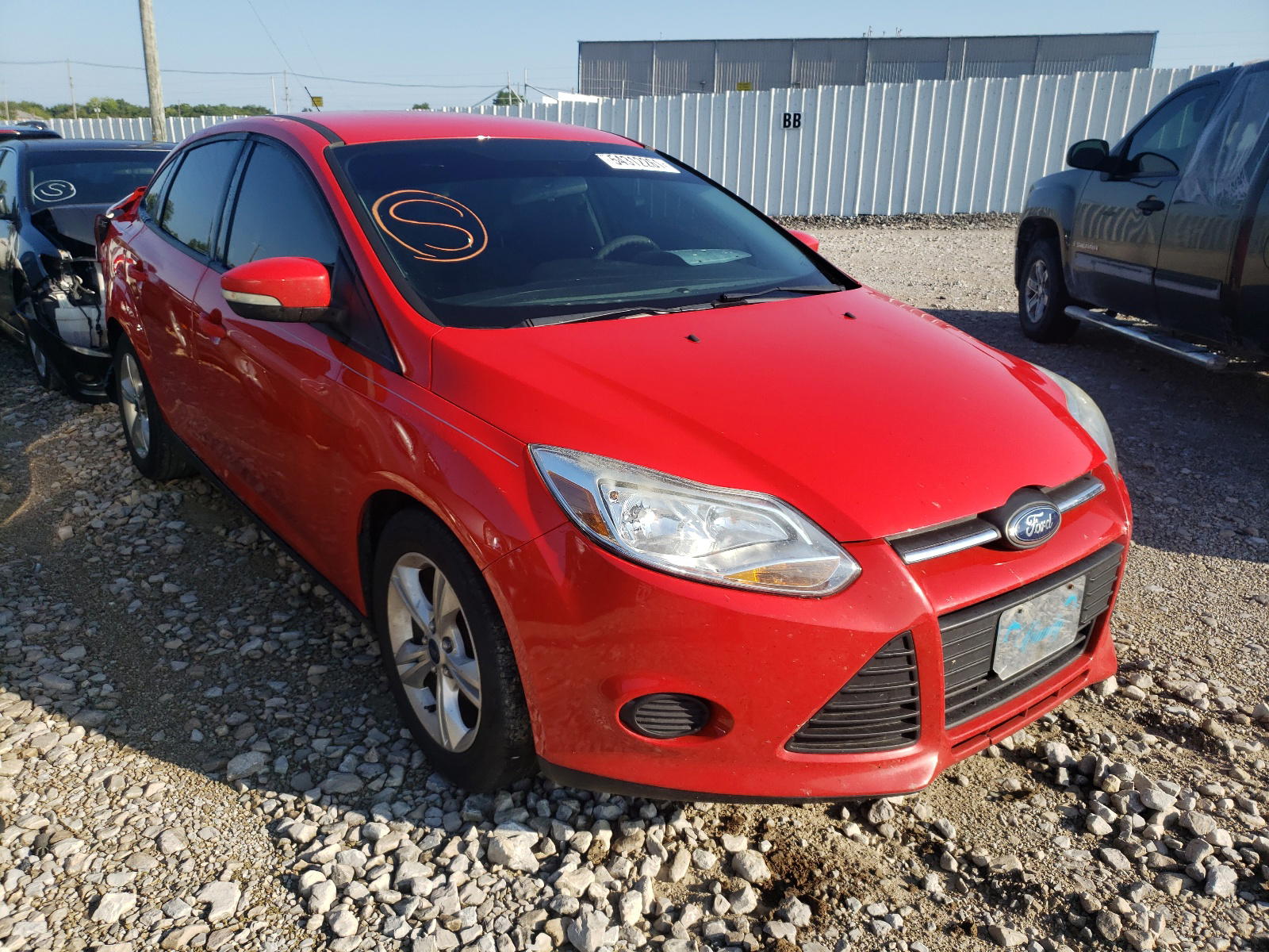 FORD FOCUS SE 2013 with VIN 1FADP3F24DL380381 - Photo from auction