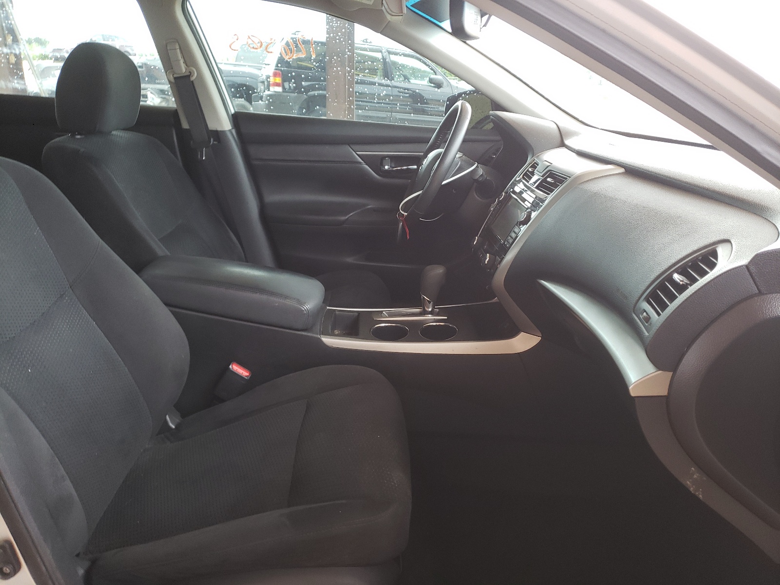 Photo 5 from auction – 2015 NISSAN ALTIMA 2.5 with VIN 1N4AL3AP8FC463705