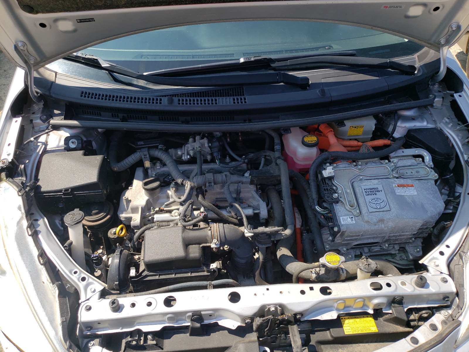 Photo 7 from auction – 2013 TOYOTA PRIUS C with VIN JTDKDTB30D1542737