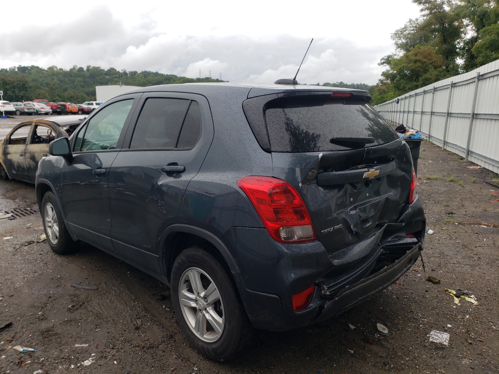 Photo 3 from auction – 2021 CHEVROLET TRAX LS with VIN KL7CJNSB9MB303176