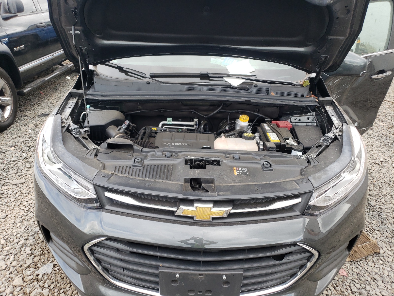 Photo 7 from auction – 2019 CHEVROLET TRAX 1LT with VIN 3GNCJLSB1KL245932
