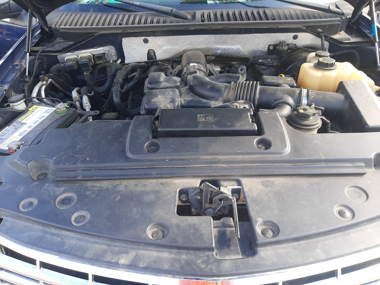 Photo 7 from auction – 2007 LINCOLN NAVIGATOR with VIN 5LMFU27517LJ12044