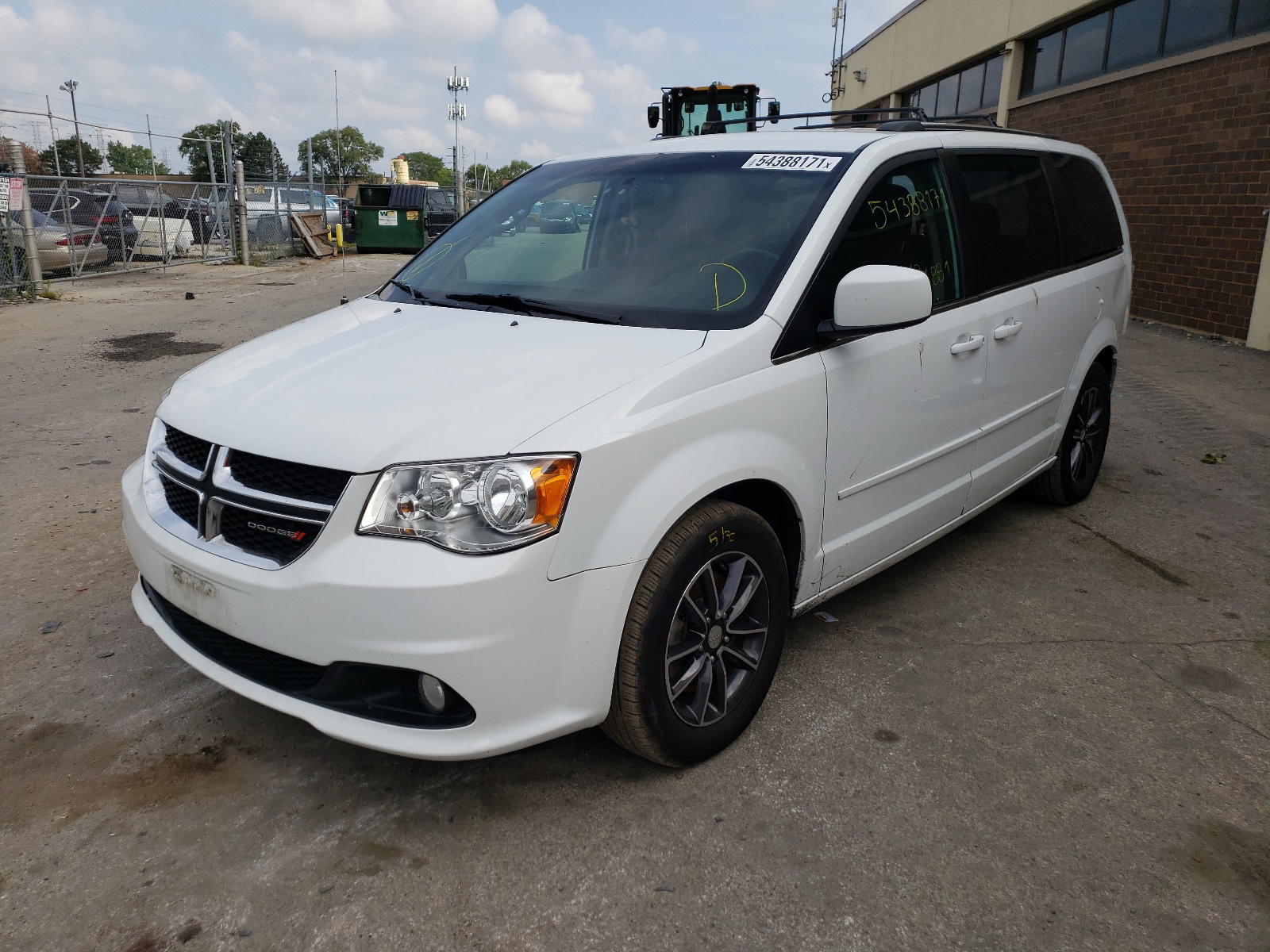 Photo 2 from auction – 2017 DODGE GRAND CARA with VIN 2C4RDGCG0HR827544