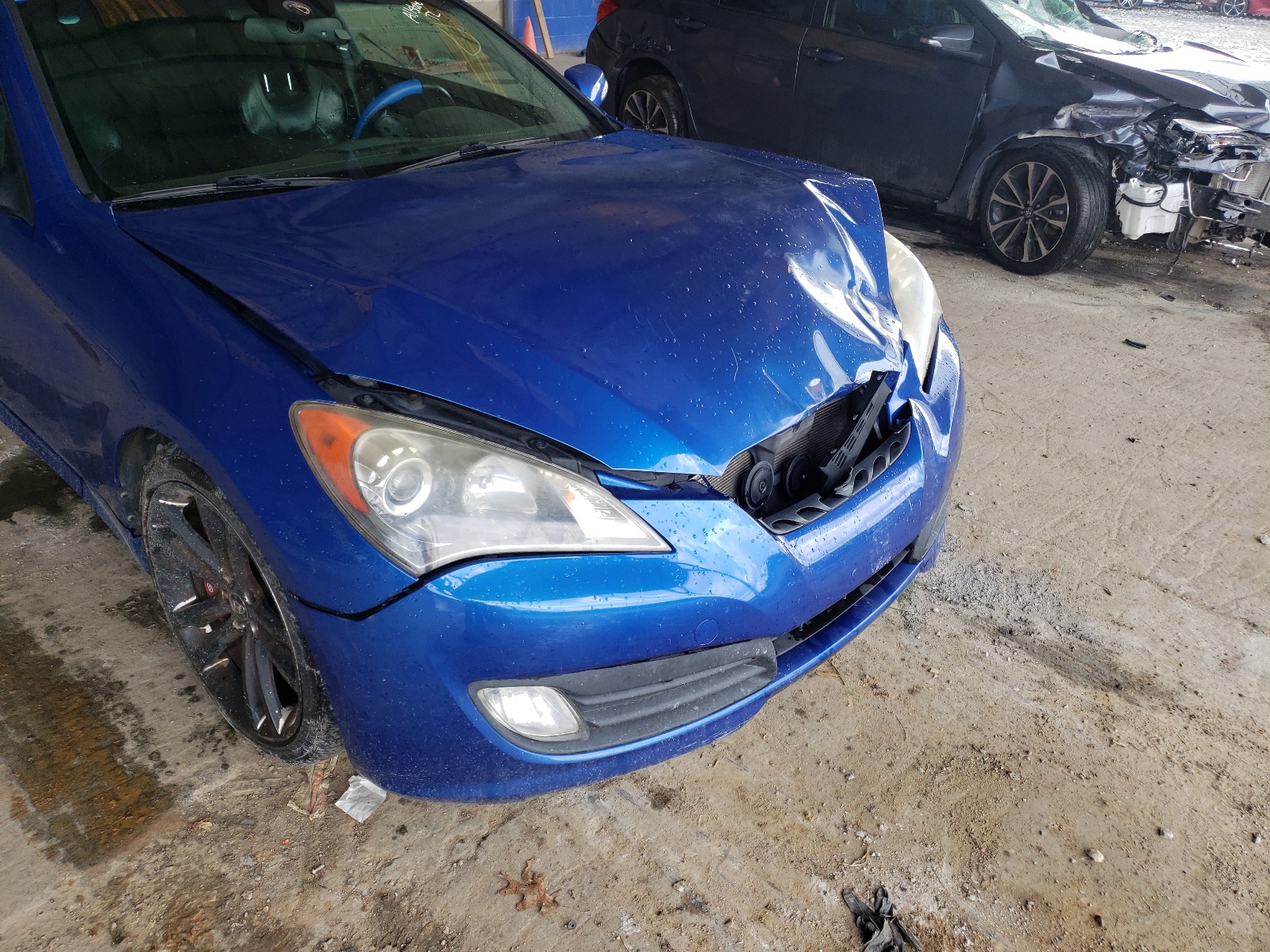 Photo 9 from auction – 2011 HYUNDAI GENESIS CO with VIN KMHHU6KH1BU057537