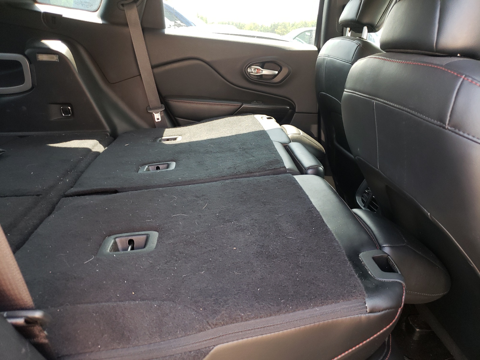 Photo 6 from auction – 2015 JEEP CHEROKEE T with VIN 1C4PJMBS2FW786892